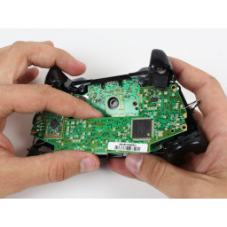 Замена верхней материнской платы беспроводного контроллера Xbox One